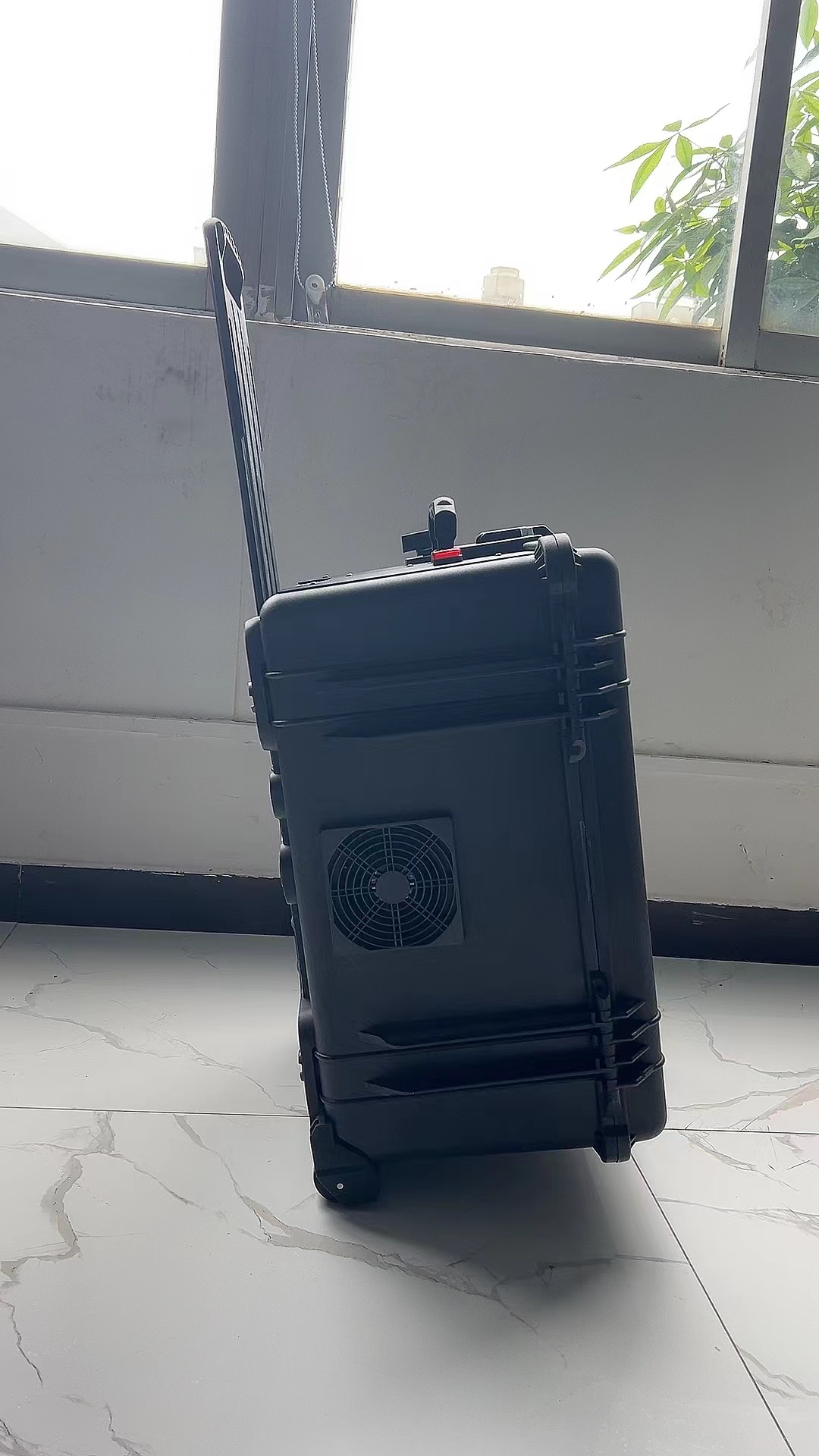 利通手拉箱型移动通信干扰器
